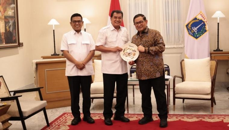 BUPATI DAN GUBERNUR Maesyal Perkuat Sinergi Pembangunan Kawasan Aglomerasi Jabodetabek