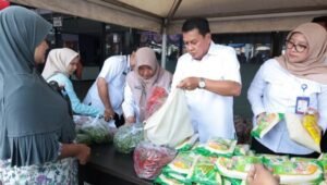 BUPATI INFLASI Warteksi Gemilang Hadir, Pemkab Tangerang Jual Sembako Bersubsidi untuk Kendalikan Inflasi