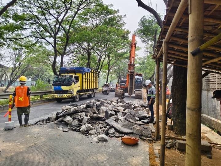 DPUPR Kota Tangerang Percepat Perbaikan Jalan