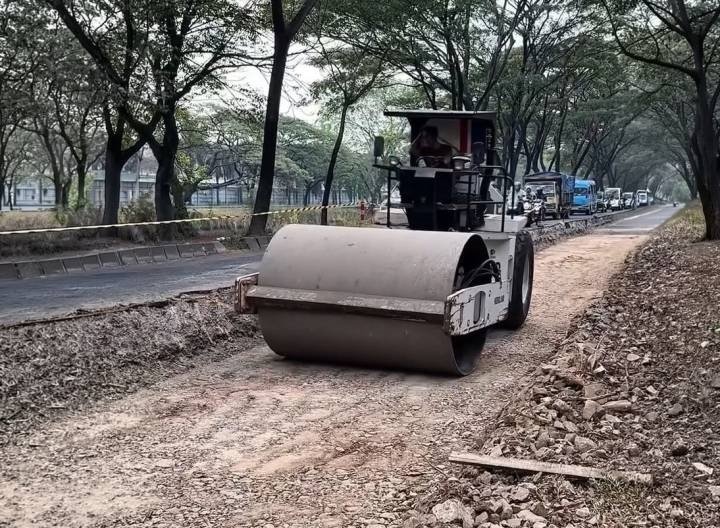 DPUPR JALAN DPUPR Kota Tangerang Tangani Jalan Rusak Secara Bertahap