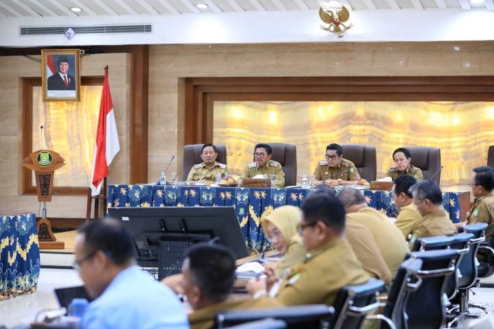 SACHRUDIN RAPAT Sachrudin-Maryono Minta Jajaran Antisipasi Bencana