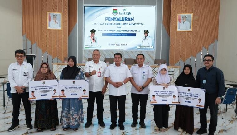 bupati bantuan umkm Pemkab Tangerang Salurkan Rp2,65 Miliar untuk Yatim dan Usaha Warga